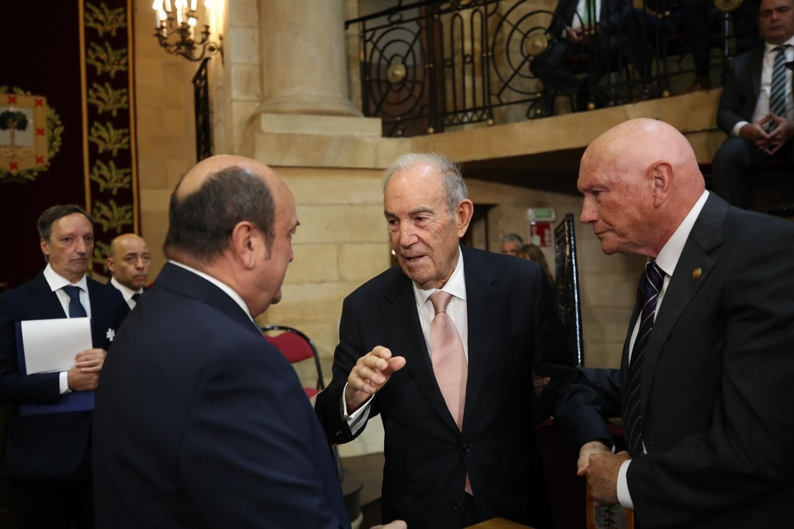 Andoni Ortuzar, Carlos Garaikoetxea y Juan José Ibarretxe