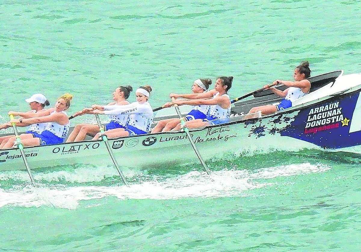 Arraun Lagunak, vigente campeona de Liga y Concha, es la gran favorita de la temporada.