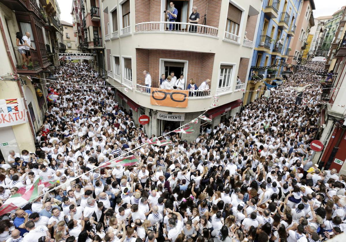 El casco viejo de Portugalete acogió a 40.000 personas el año pasado durante esta festividad.