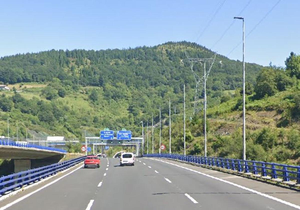 Problemas en la Supersur, a la altura de Bilbao: al menos un carril cerrado tras un accidente múltiple