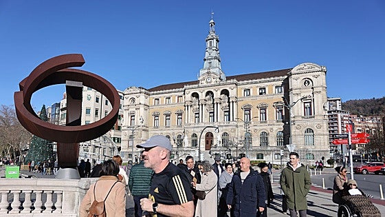 Bilbao aprueba una subida del 10% de la tasa de basuras en el centro y en los barrios con menor renta