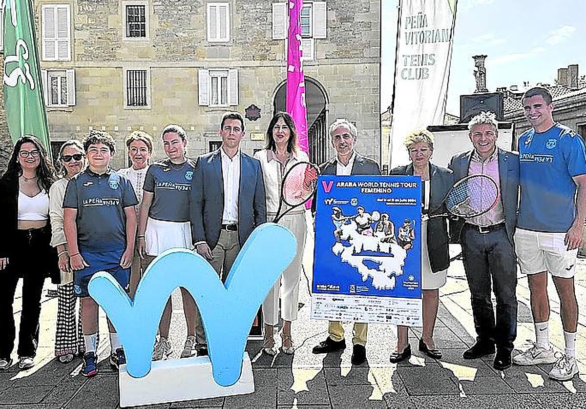 El torneo fue presentado en la balconada de San Miguel.