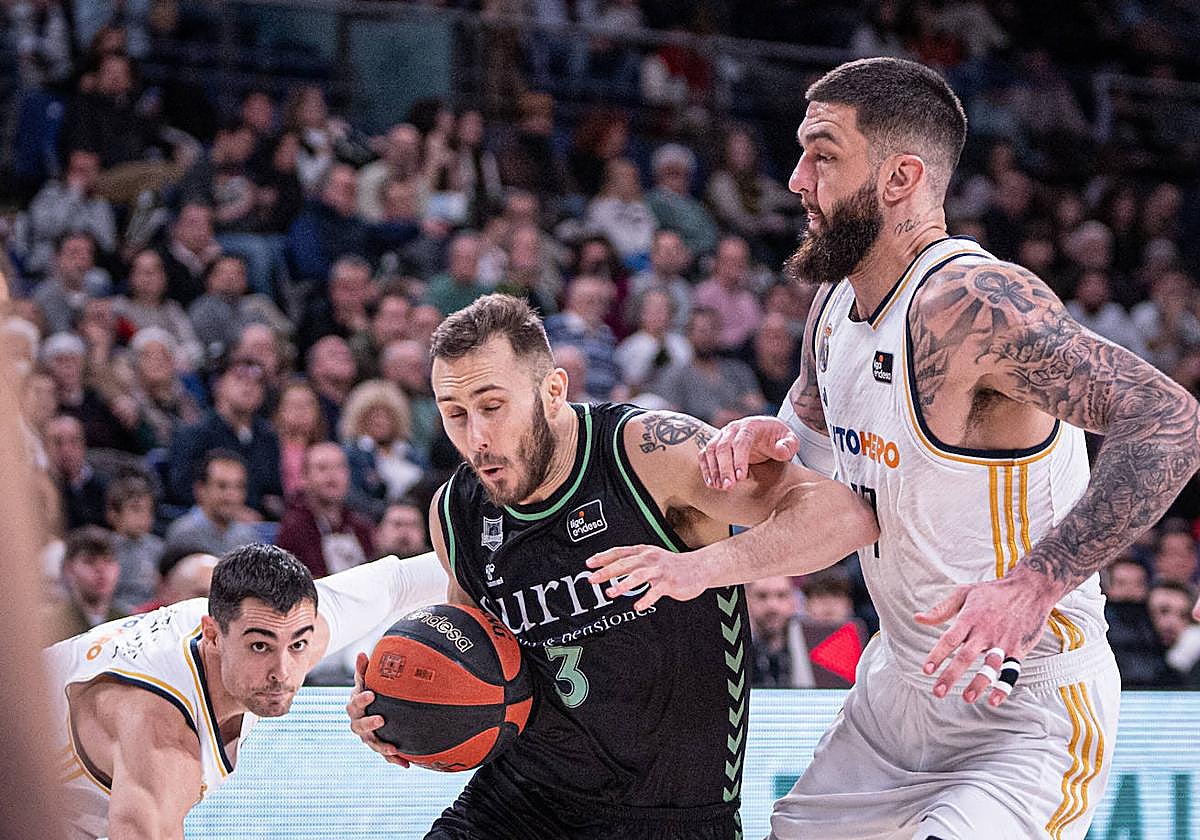 Hornsby destacó como uno de los francotiradores del Bilbao Basket