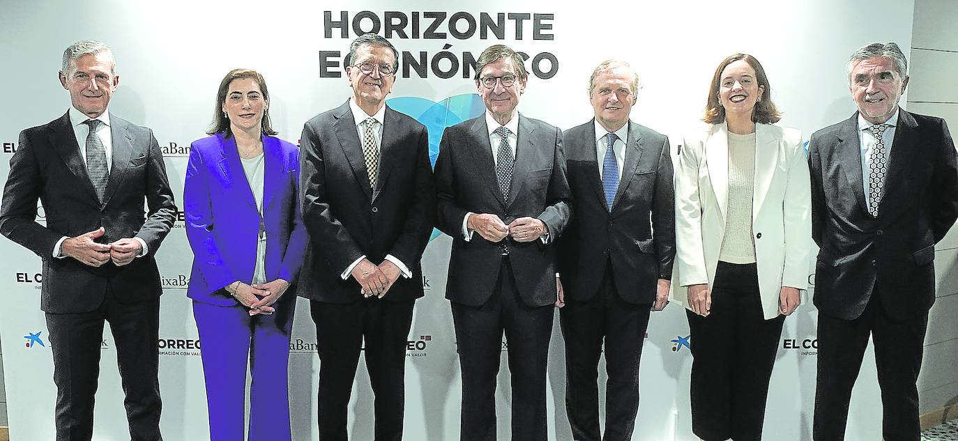 Kepa Badiola, María Luisa Martínez, Enrique de Ybarra, José Ignacio Goirigolzarri, Ignacio Ybarra, Itxaso Berrojalbiz e Iñaki Arechabaleta.