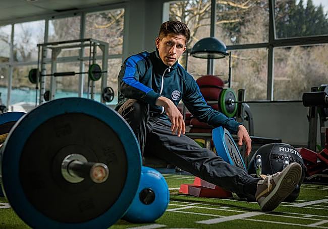 Simeone, entrenando en el gimnasio de Ibaia.