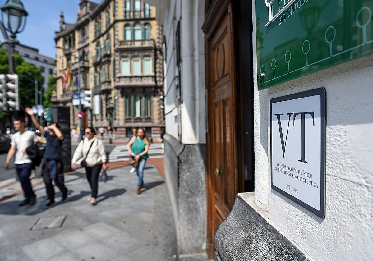 Política de vivienda con límites