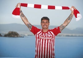 Dani García ya es jugador del Olympiacos de Mendilibar