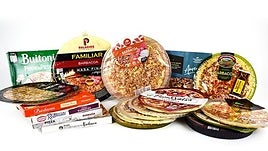 Variedad de pizzas barbacoa precocinadas de supermecado analizadas por la OCU.