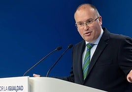 El portavoz parlamentario del PP, Miguel Tellado, durante una rueda de prensa.