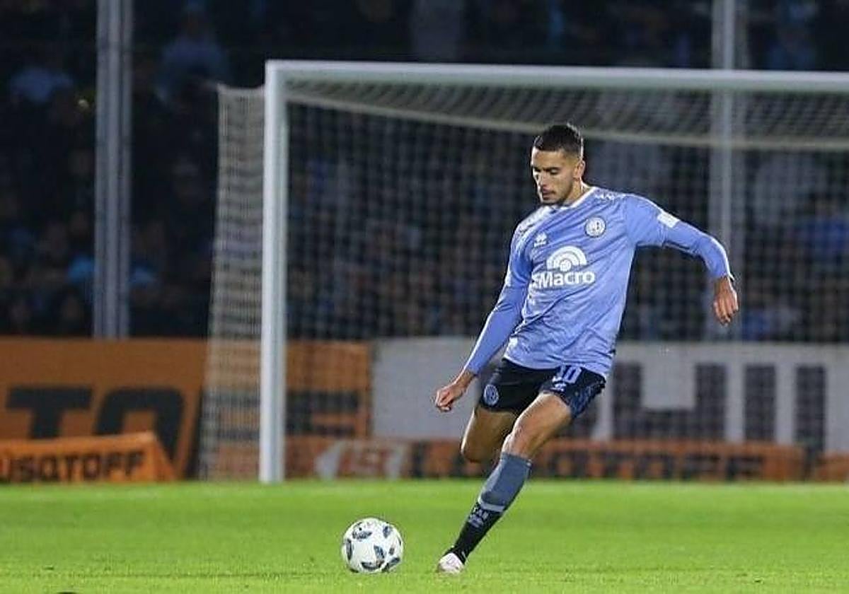 Moreno, en un partido con Belgrano.