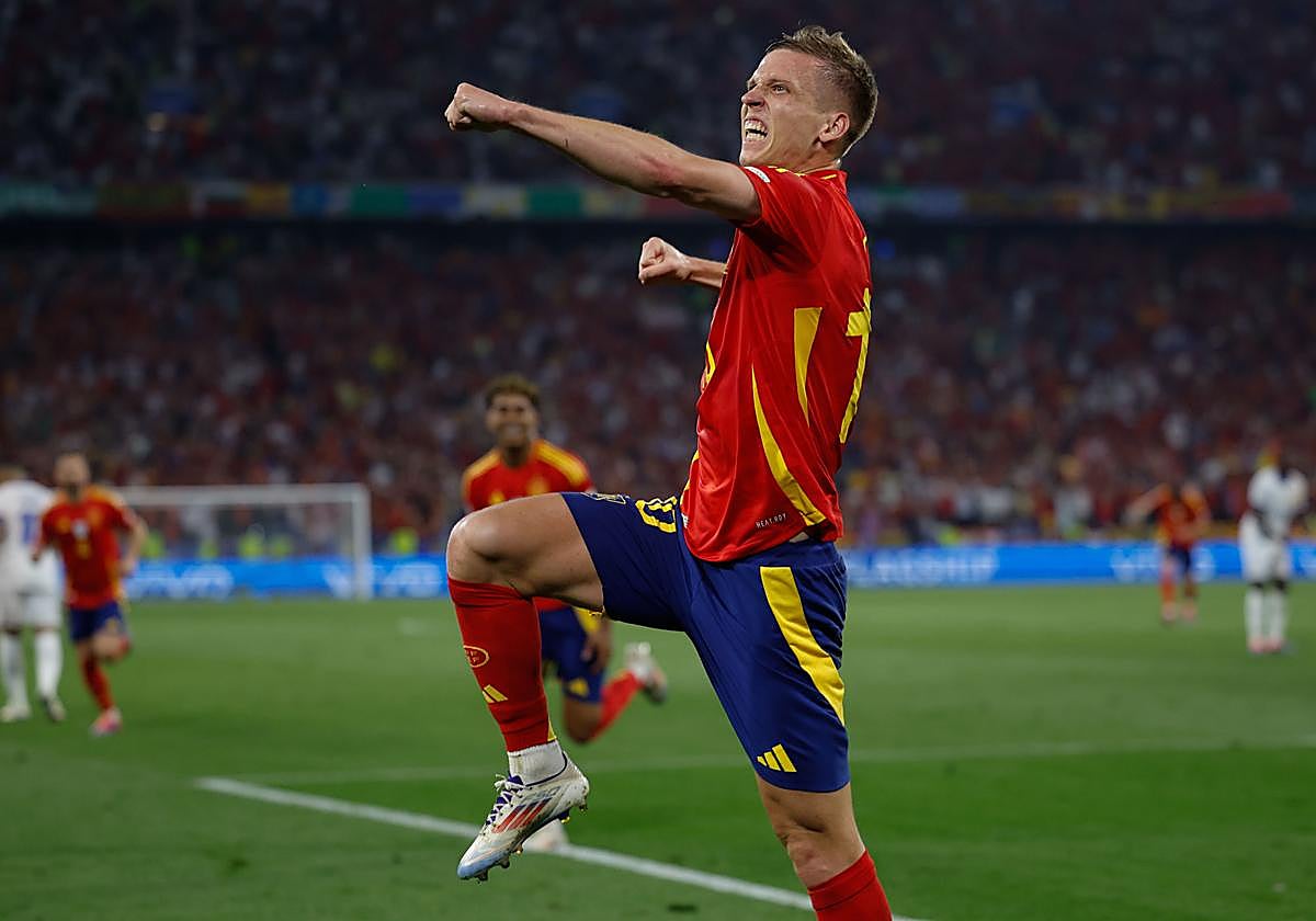 Olmo se coloca, con tres goles, como pichichi de la Euro.