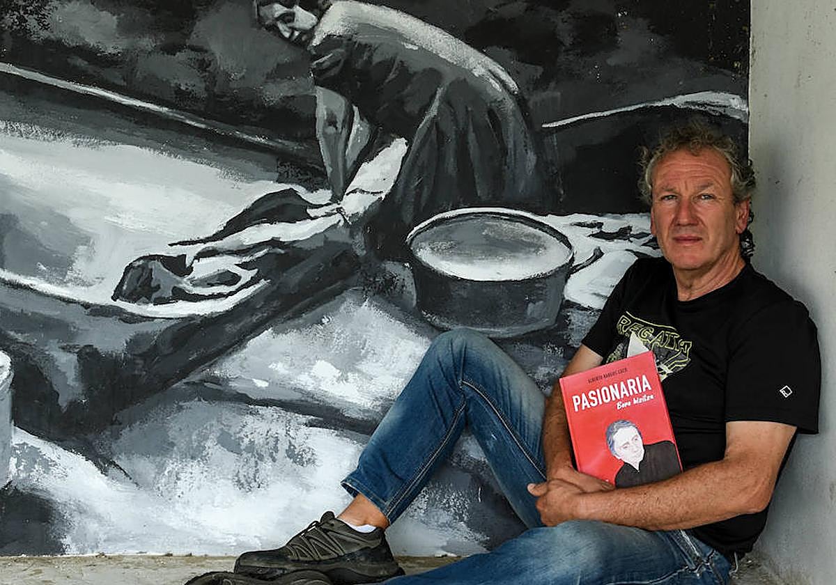 Alberto Bargos, Dolores Ibarruriren etxetik gertu, non horma-irudi batek bera gogoratzen duen.