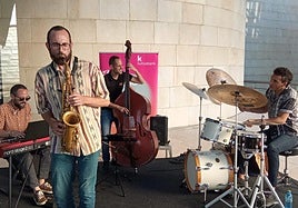 FS Standards Quartet llenan otra vez la terraza del Guggenheim