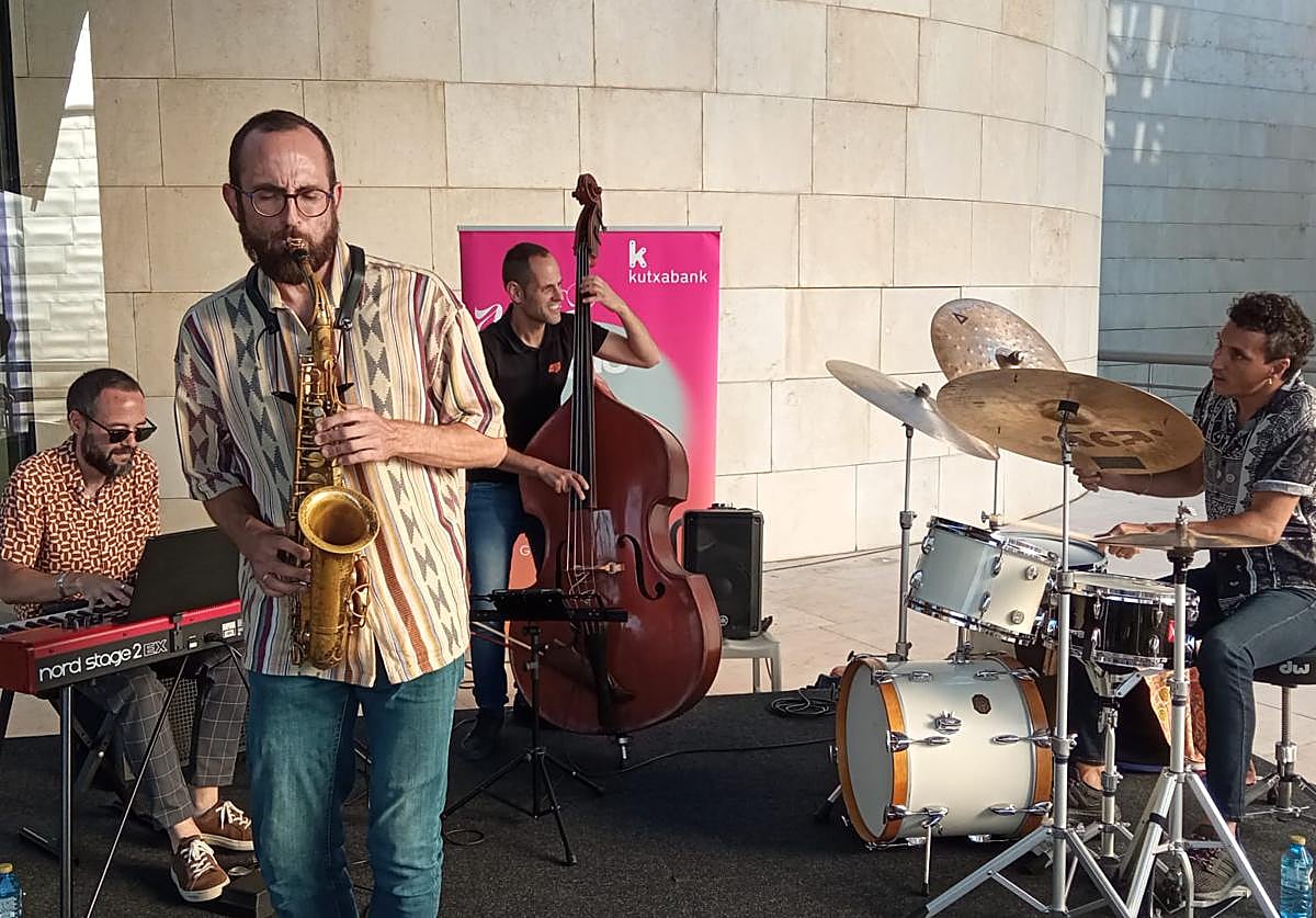 FS Standards Quartet llenan otra vez la terraza del Guggenheim