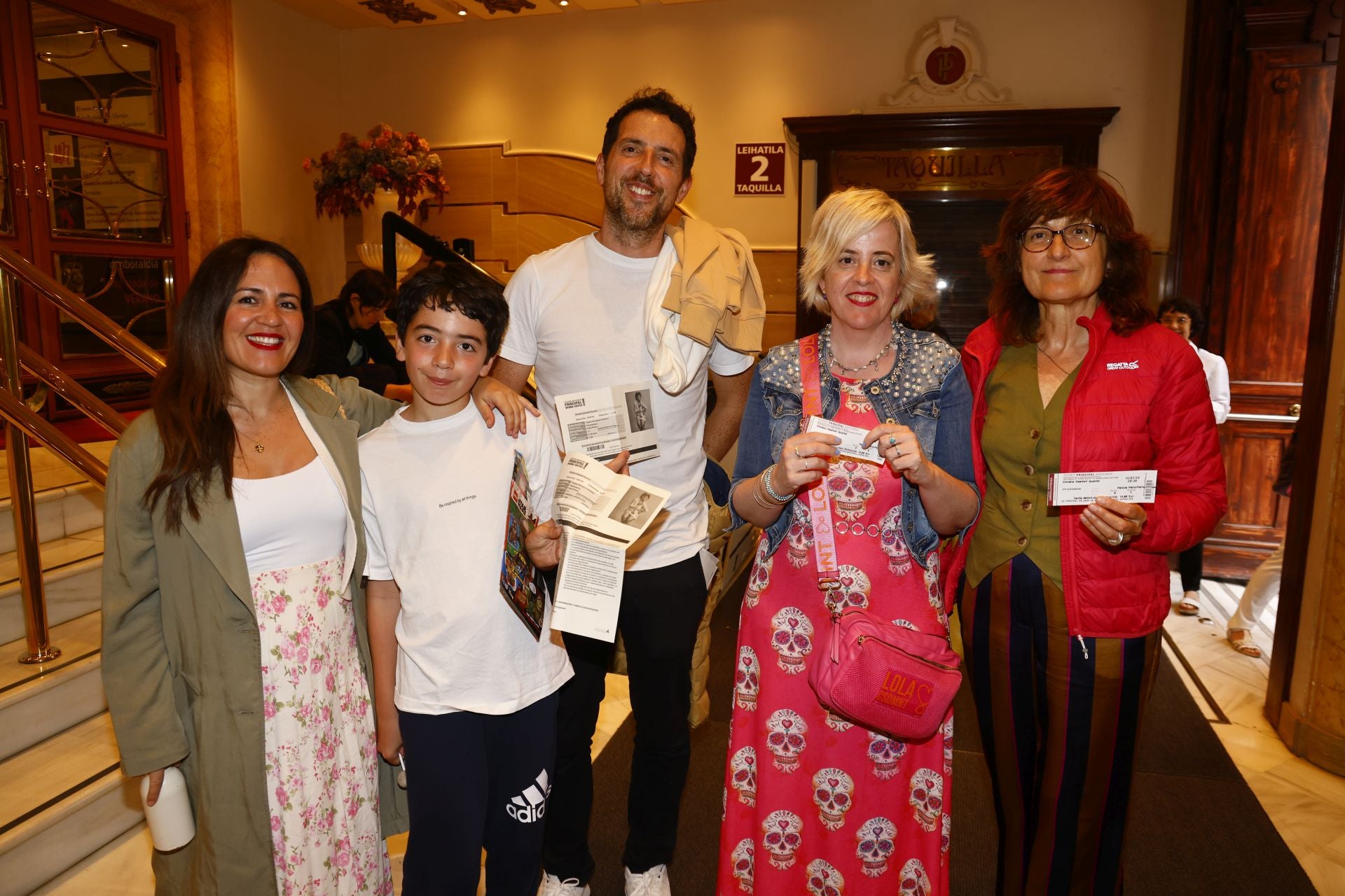 Joana Seco, Leo y Guillermo Urquizu, Lourdes Miranda y Araceli Díaz de Lezana.