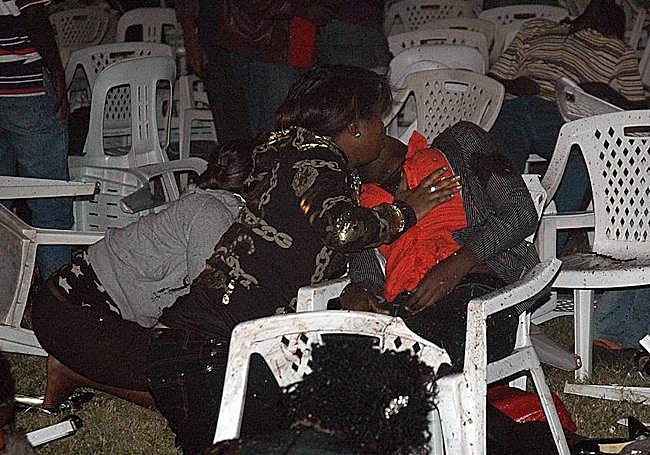 Imagen del atentado registrado en 2010 en Kampala contra los espectadores de la final del Mundial.