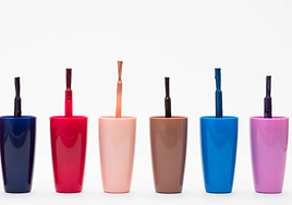 Retiran del mercado una marca de esmaltes de uñas por contener sustancias perjudiciales para la salud