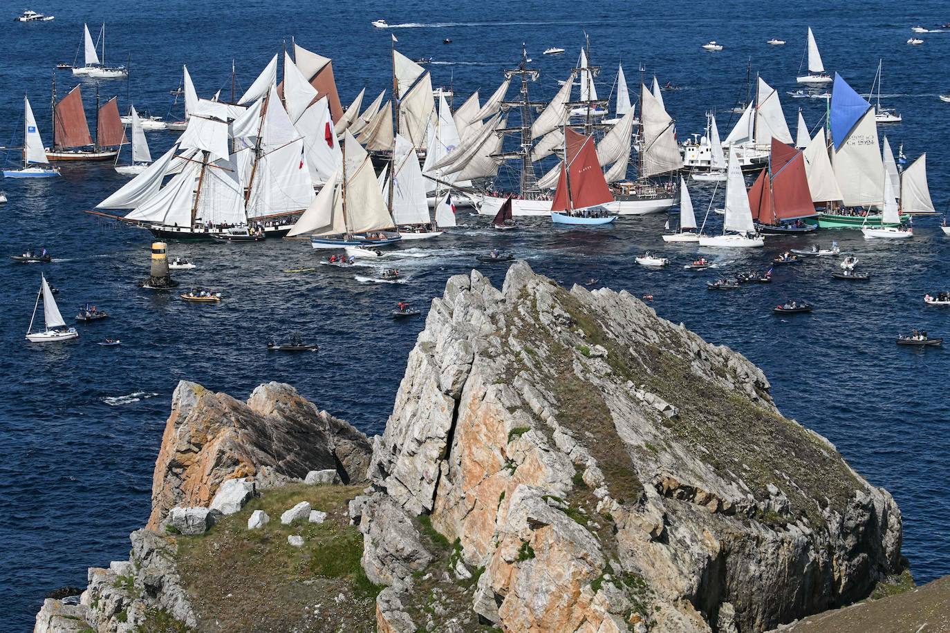 El Festival Marítimo de Brest vuelve a impresionar con sus barcos de época