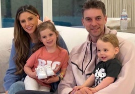 Pau Gasol y Catherine McDonell anuncian que esperan su tercer hijo.