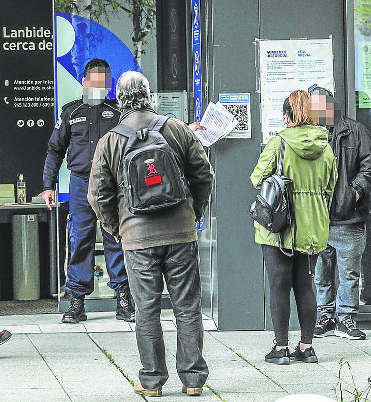 Oficina de Lanbide en Vitoria.