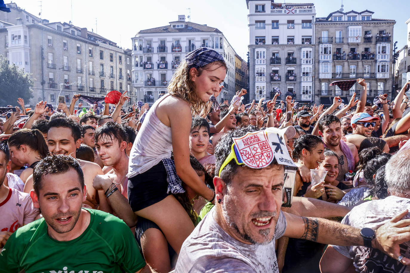 Búscate en la Bajada de Celedón