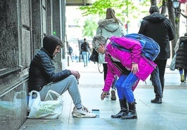 Sin hogar. Las ayudas llegan también a las personas que viven en la calle, a través de albergues y comedores sociales.