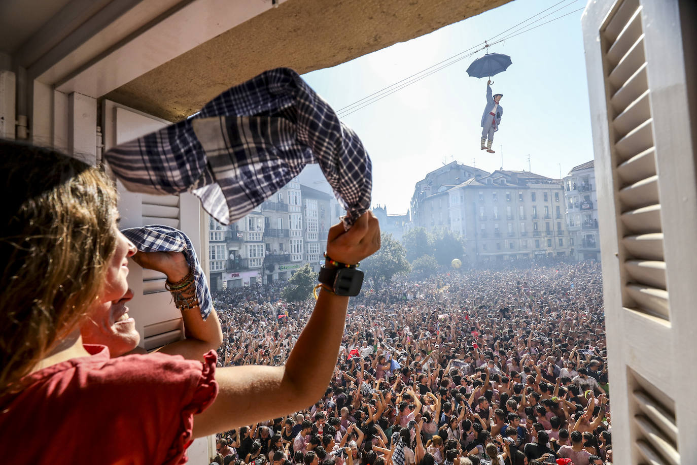 Búscate en la Bajada de Celedón