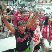 Orgullo y euforia de los amigos de Gracia en Santutxu