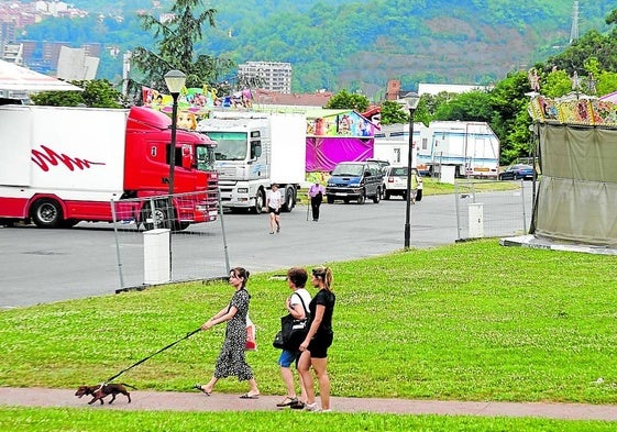 Llegan las primeras barracas a Etxebarria