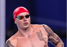 Sigue la polémica con la comida de la Villa Olímpica: el nadador Adam Peaty denuncia que «se están encontrando gusanos en el pescado»