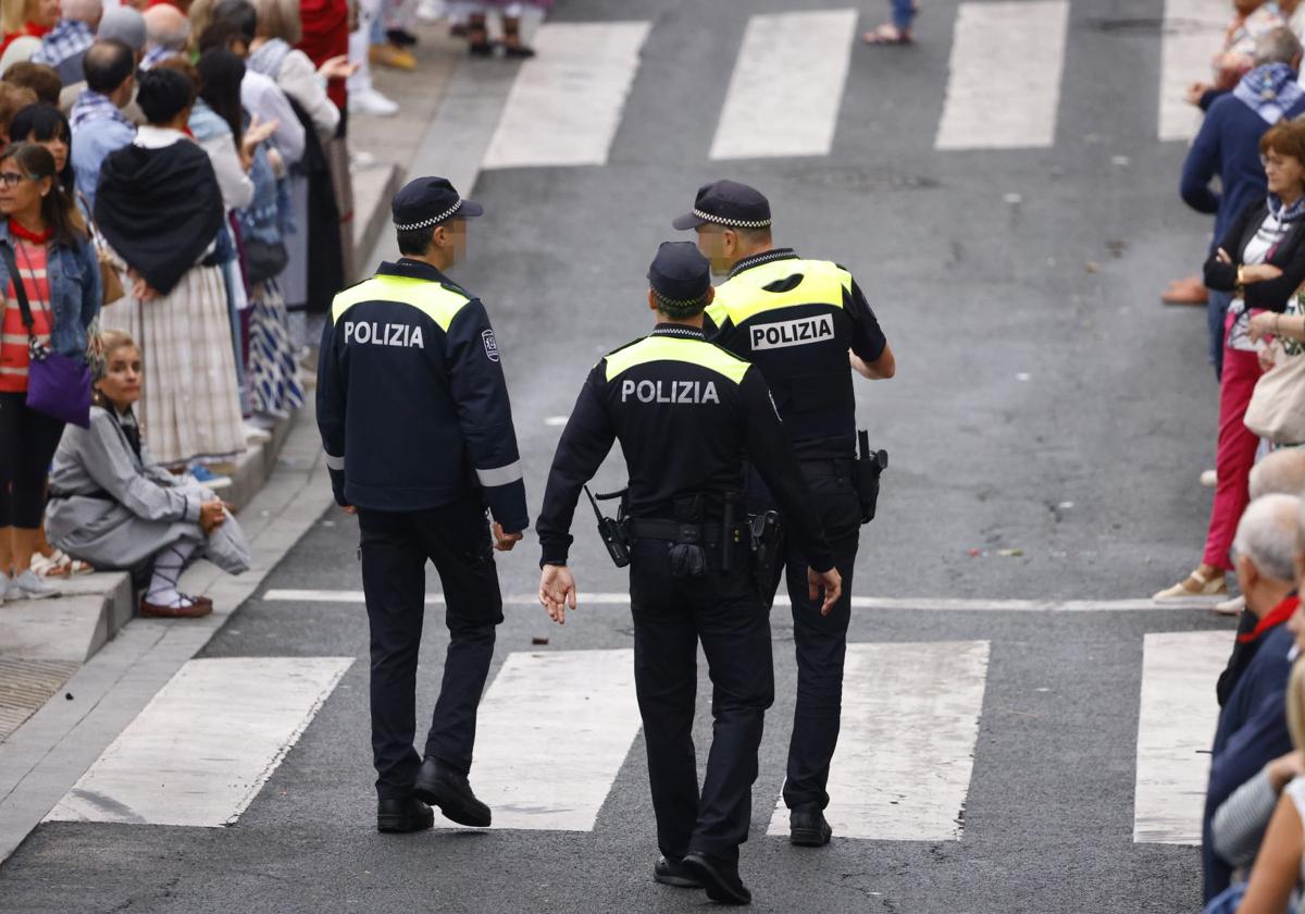 Detienen a un joven de 24 años por realizar «tocamientos» a una menor en fiestas de Vitoria