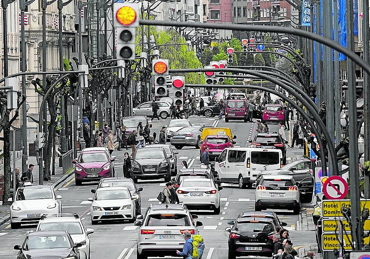 Desde 2010 la media de edad de los automóviles vascos ha aumentado en cinco años.