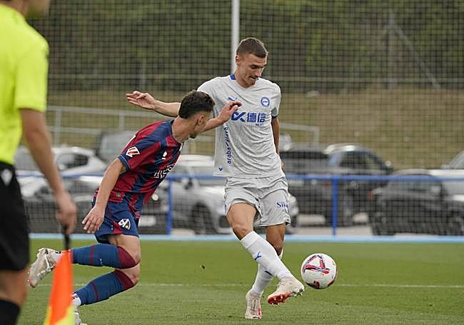 Maras, ante el Huesca.