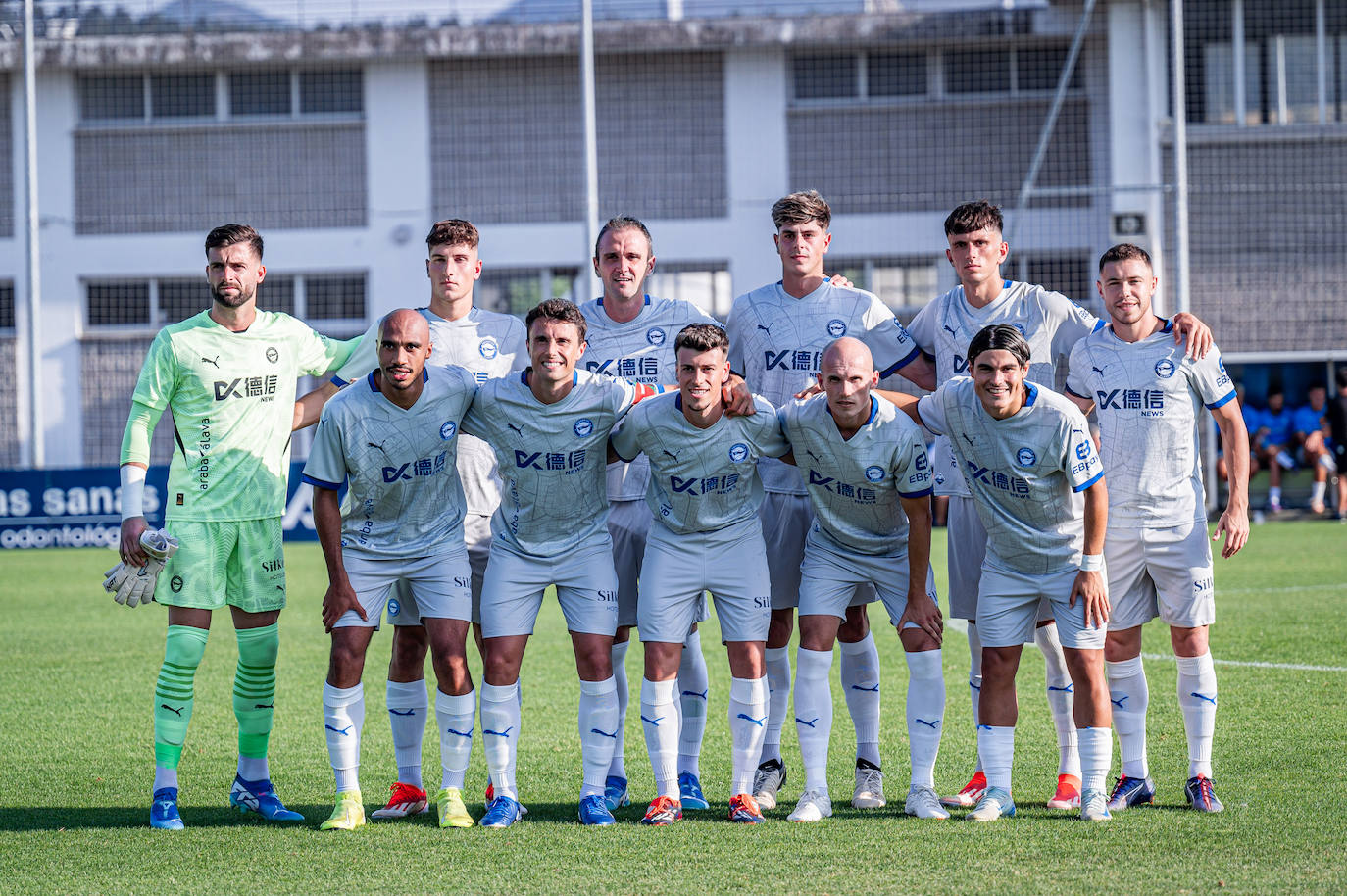 Las mejores imágenes del amistoso del Alavés ante el Osasuna