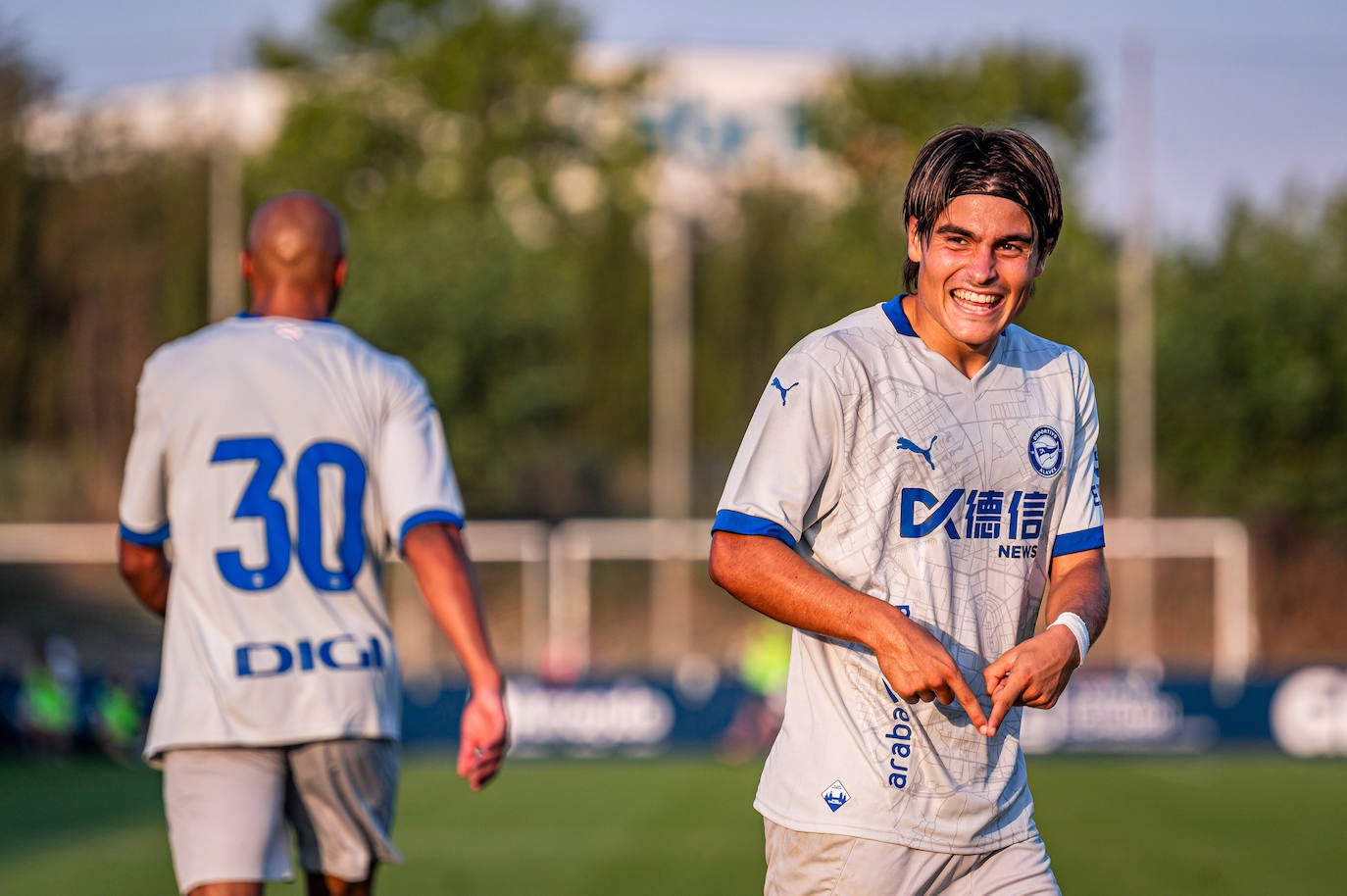 Las mejores imágenes del amistoso del Alavés ante el Osasuna