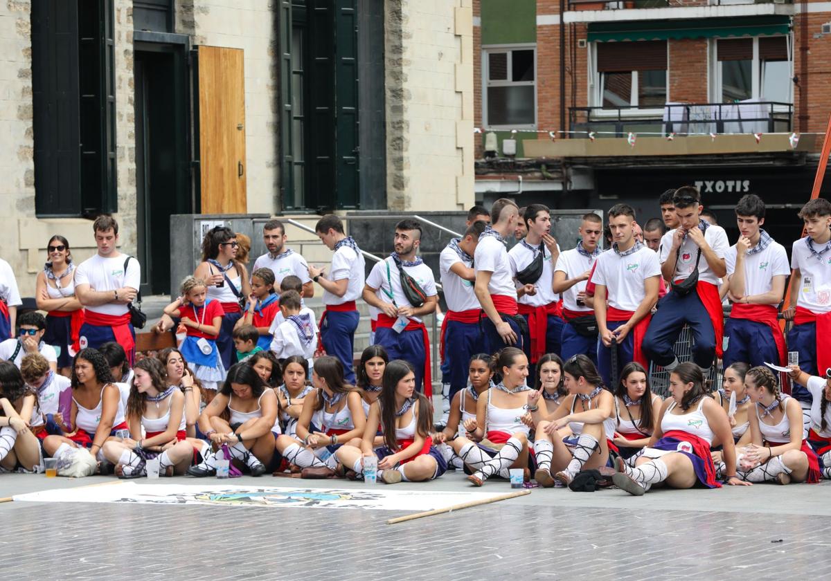 La presentación de las cuadrillas de Amurrio, en imágenes