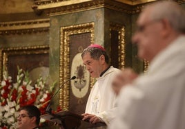 El obispo Joseba Segura durante la misa oficiada este jueves por la mañana en Begoña