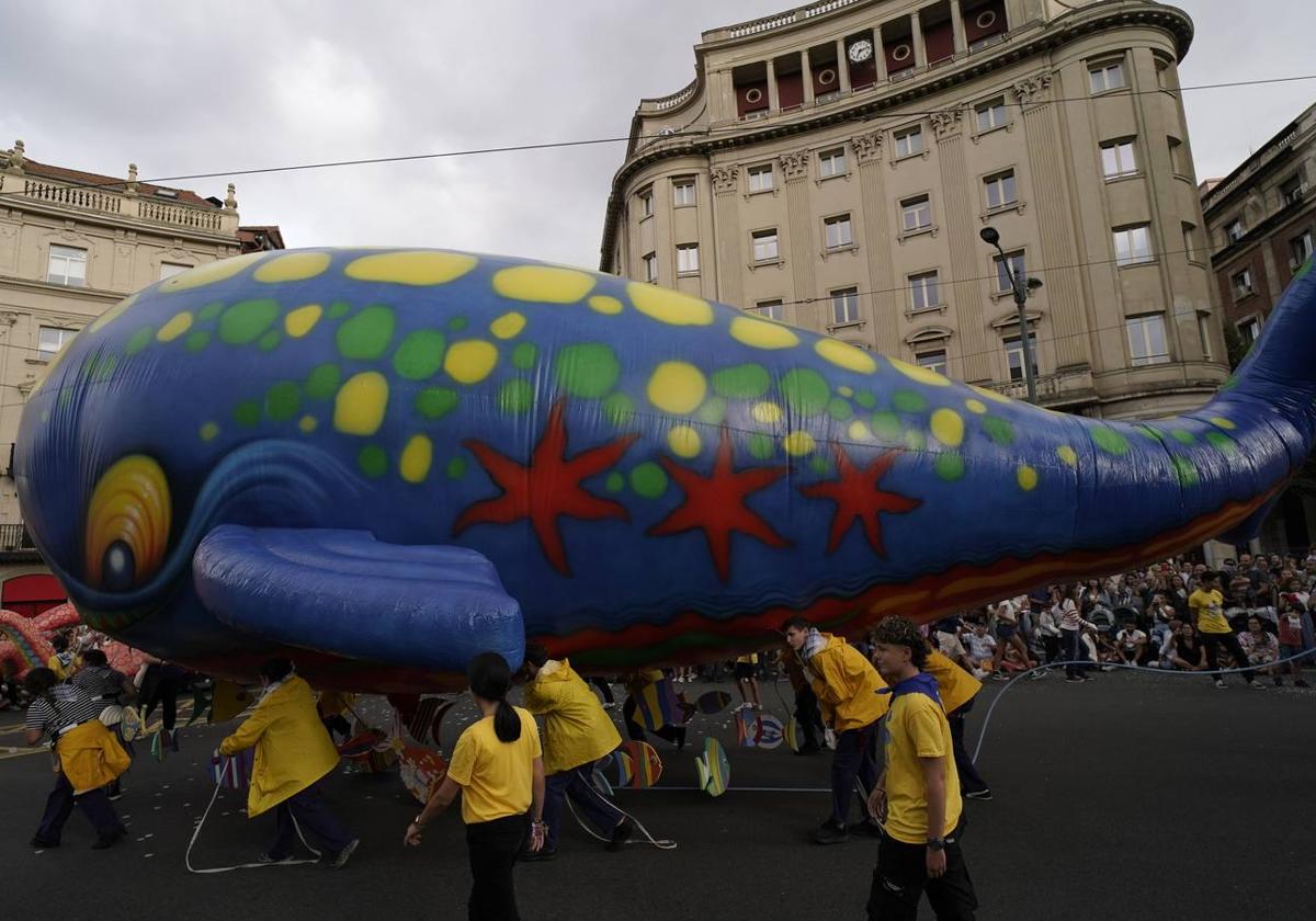 «¡Qué nervios! Por fin llega la ballena»