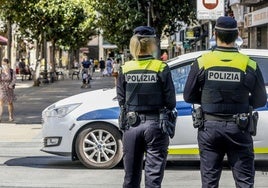 Dos detenidos por agredir a policías locales en Vitoria