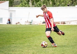 Miguel Barandalla recala cedido en el Sestao River desde el Bilbao Athletic.