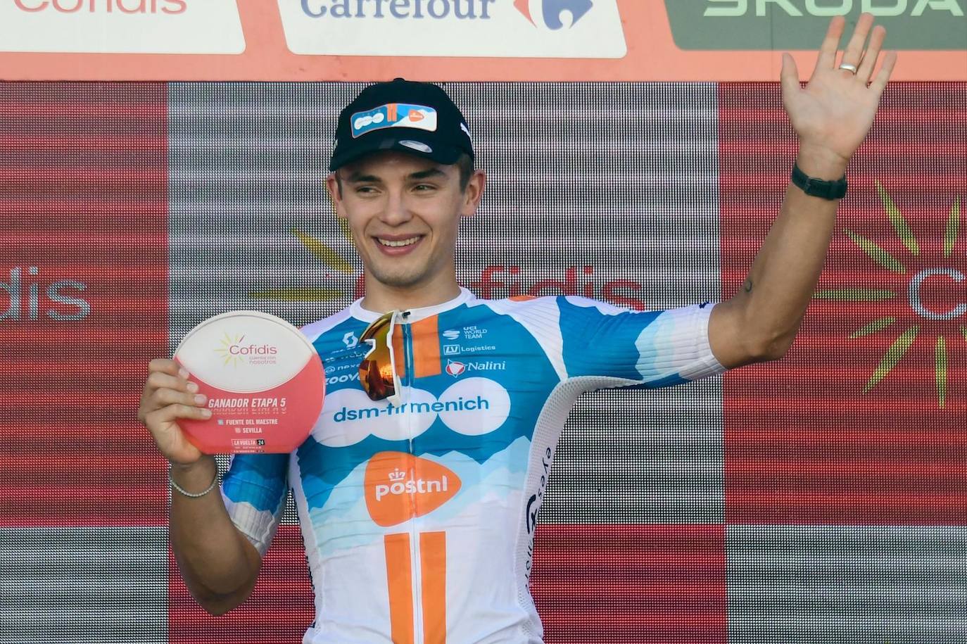 Bittner en el podio de la quinta etapa de la Vuelta a España