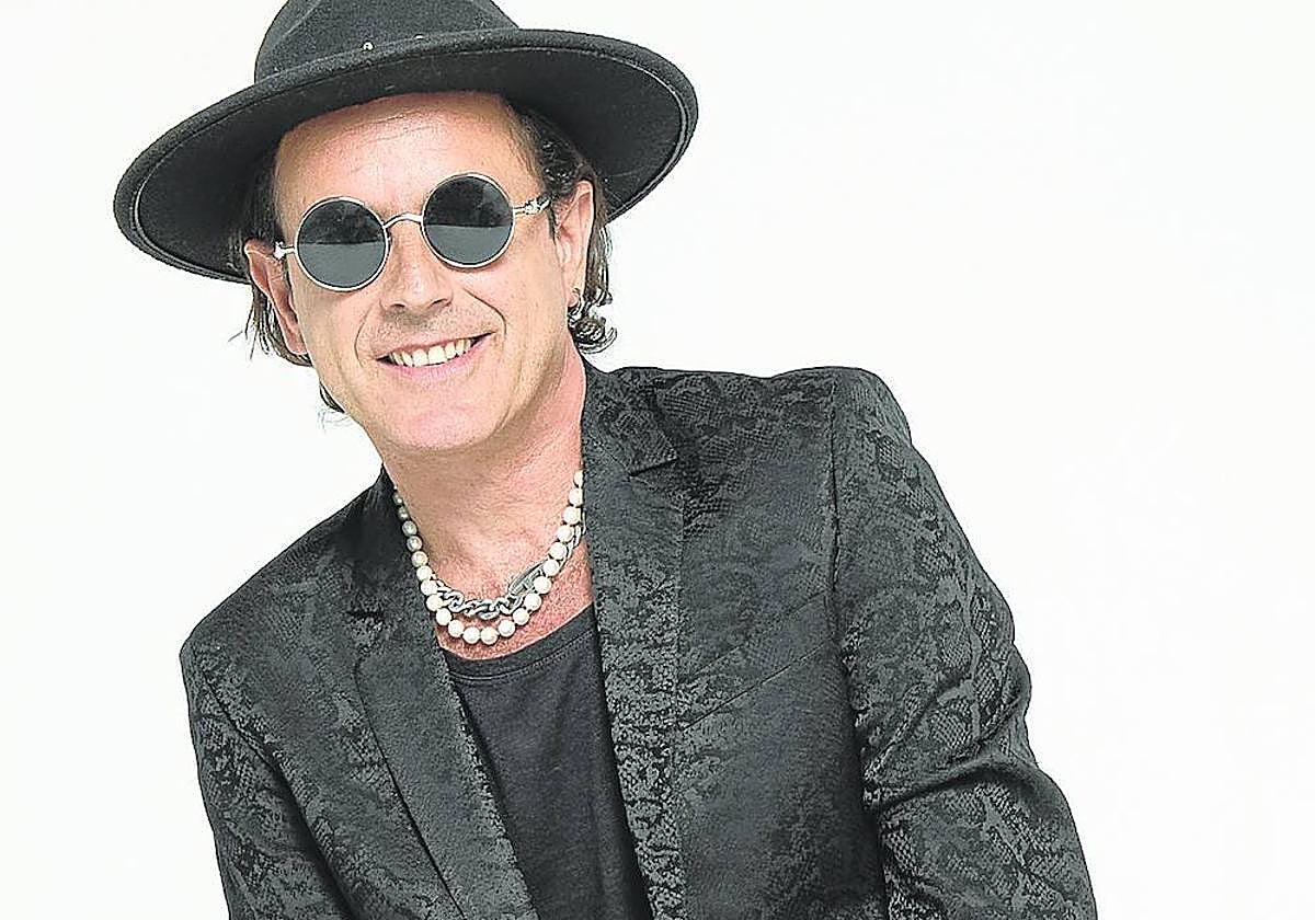 «Frente a la imbecilidad humana, queda la honestidad en el trabajo y la empatía»