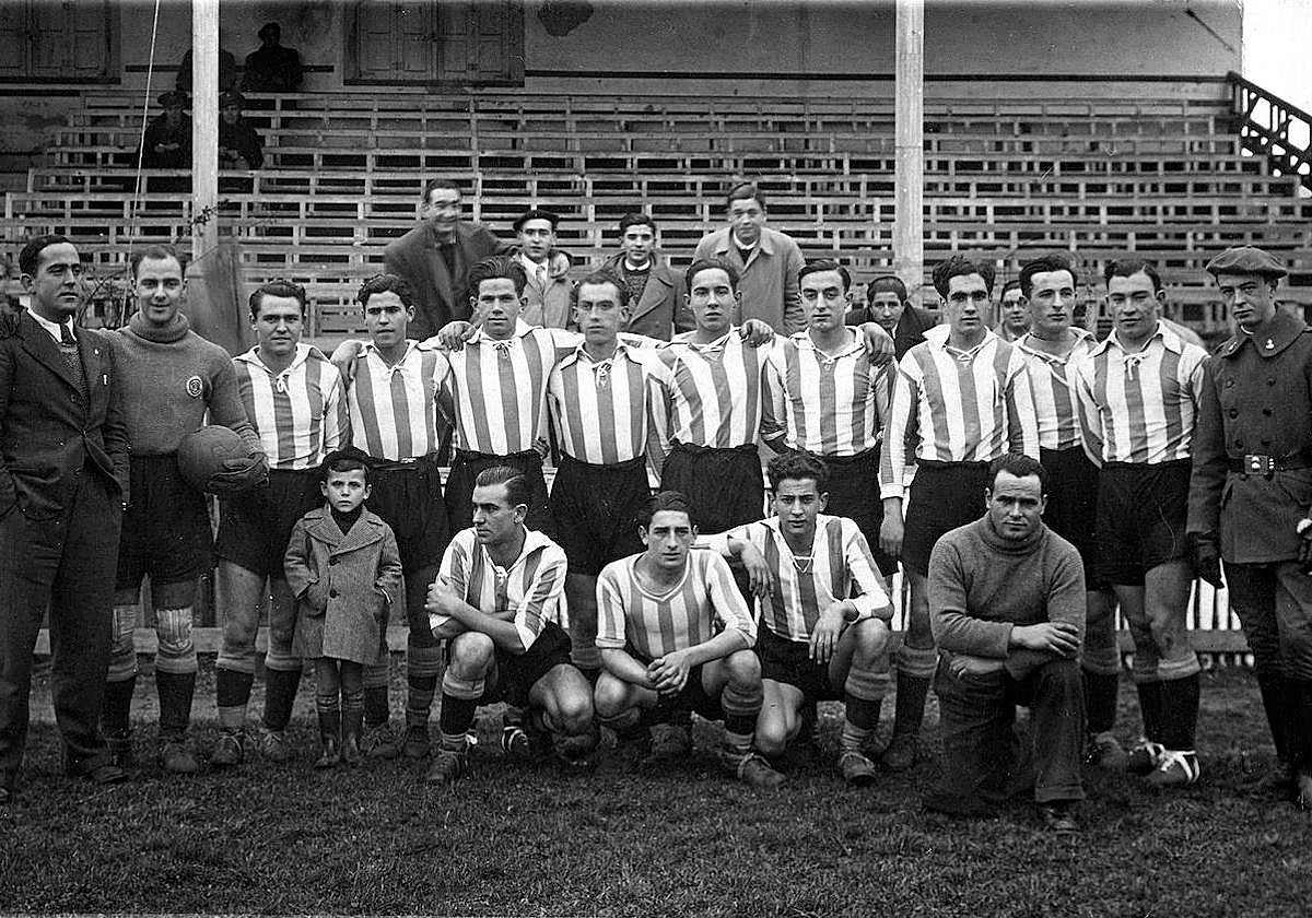 lineación del Deportivo Alavés amateur del año 1936.