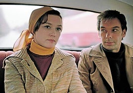 Aire libre. El rascacielos de 'La colina de los gorriones' que acoge el Festival de Jazz, espectadores en el parque Gorki y fotograma de 'Moscú no cree en las lágrimas'.