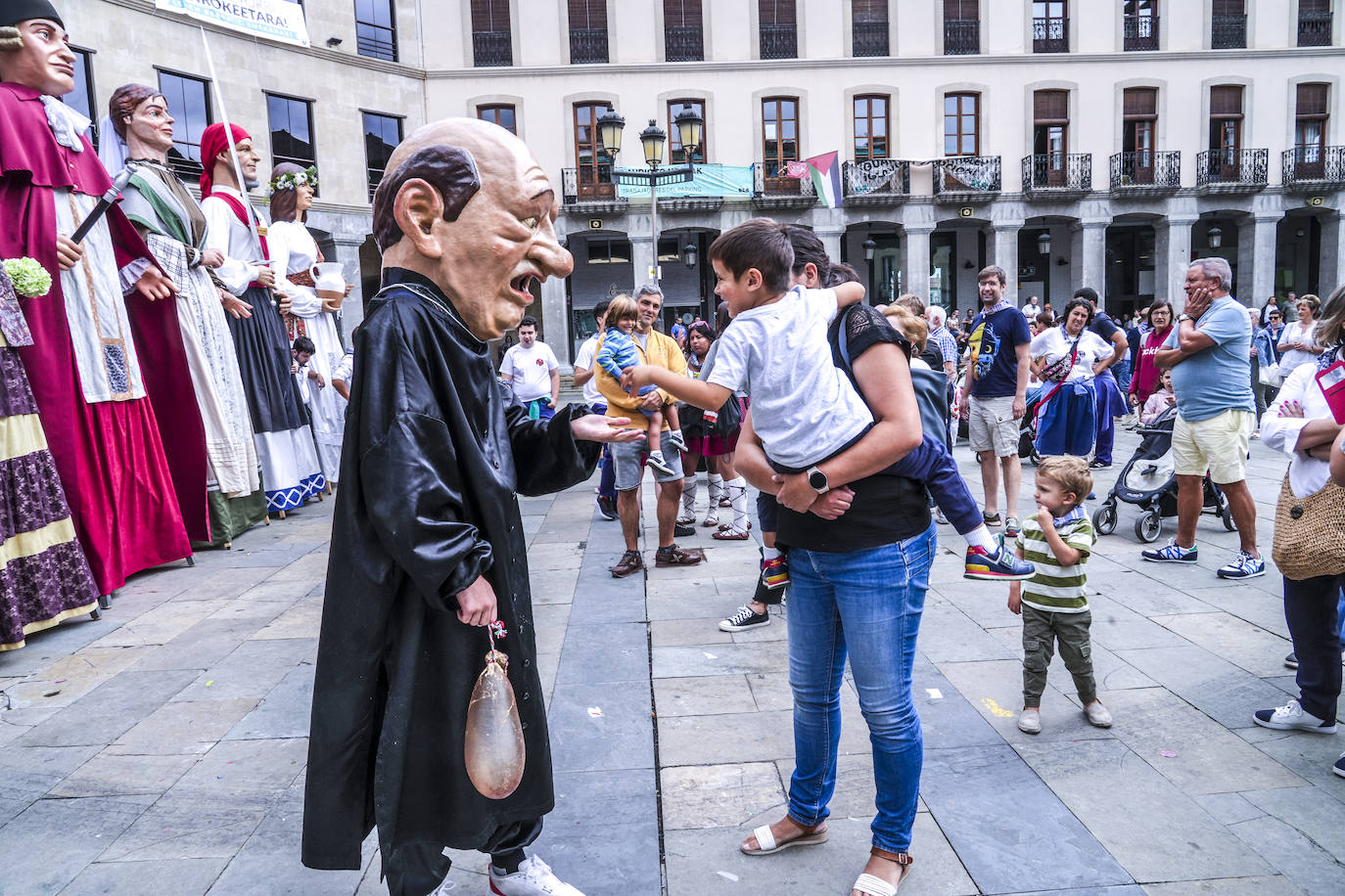 El 425 aniversario de la Cofradía de Llodio, en imágenes