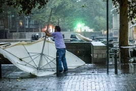 Vitoria cierra el sábado con fuertes lluvias