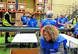 Los voluntarios del Banco de Alimentos de Bizkaia atienden al año a unas 24.000 personas.