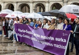 Se han guardado cinco minutos de silencio por la agresión machista.