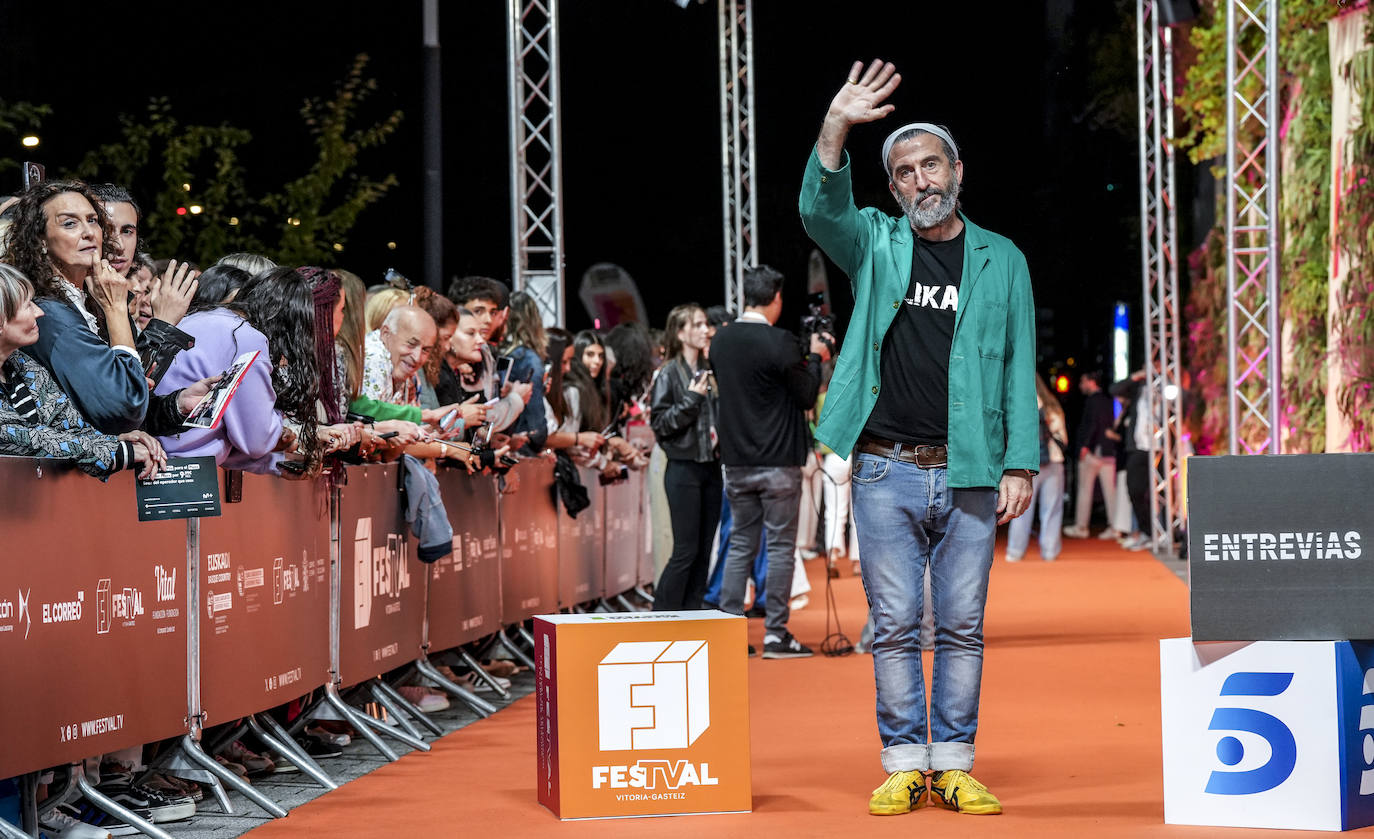 La alfombra naranja, en imágenes