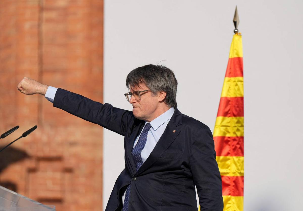 Puigdemont, héroe a la fuga